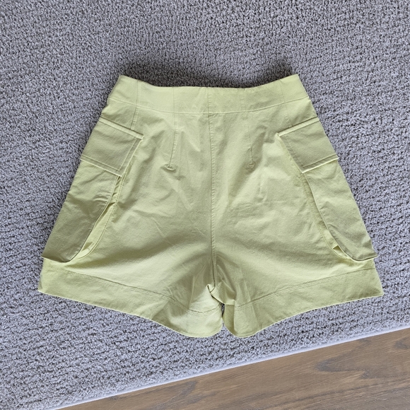 Lululemon stretch shorts - Picture 2 of 6